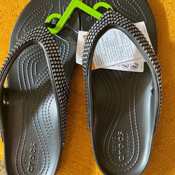 CROCS Black Rhinestone Flip Flops W9 - Picture 1 of 7